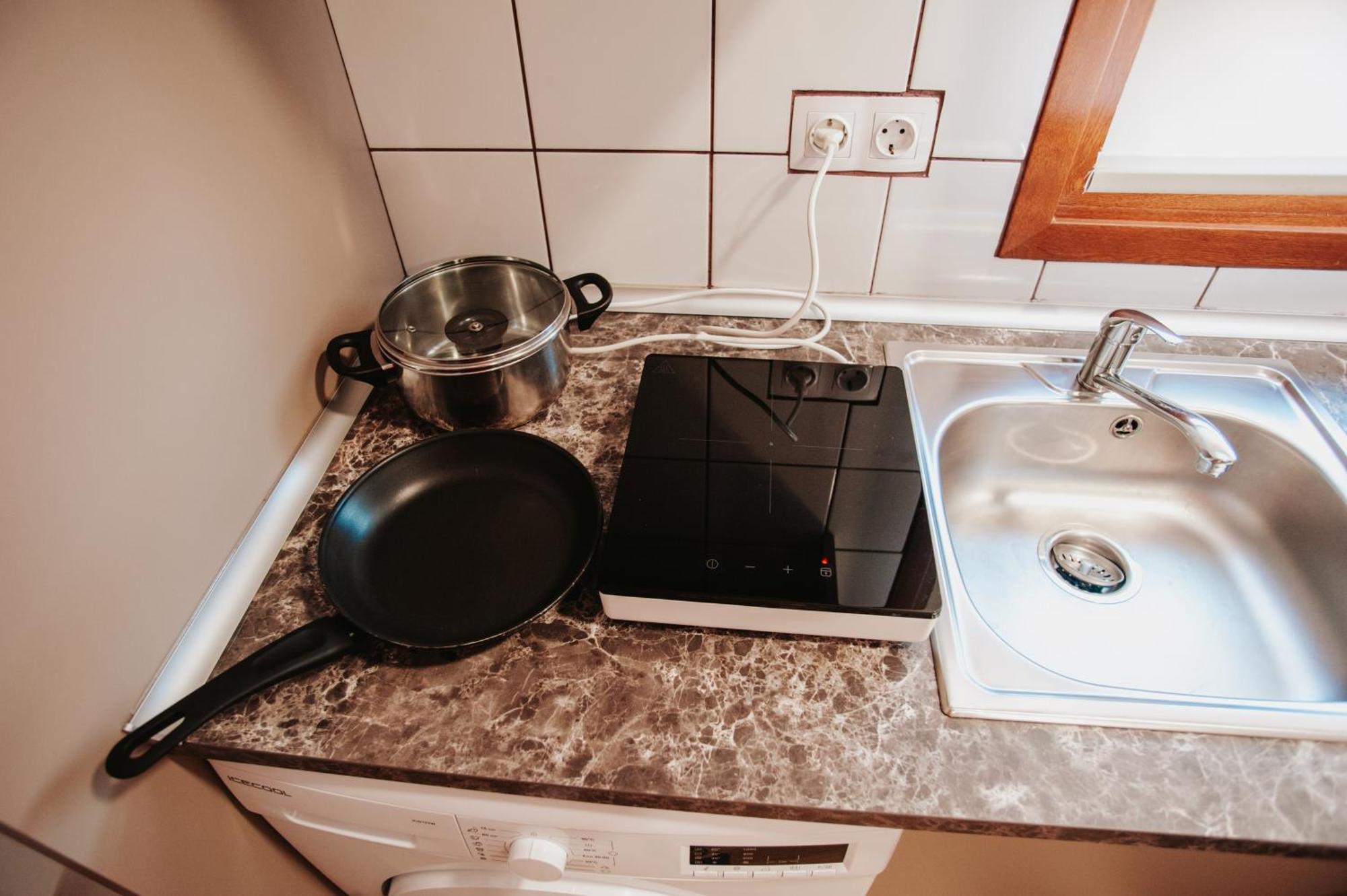 Poloestudios Zaratan Bagian luar foto